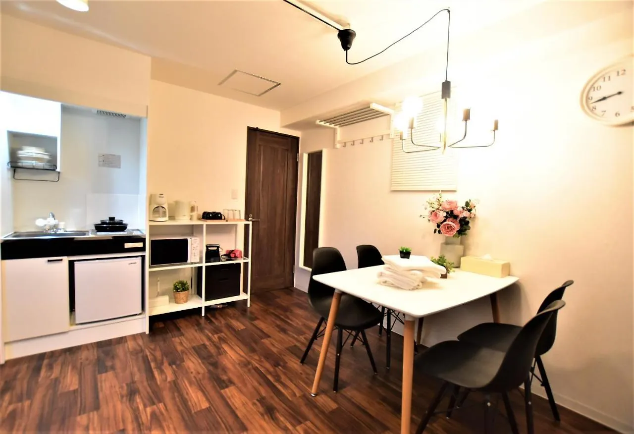 First Stop 黑門 28 館 Apartment Osaka