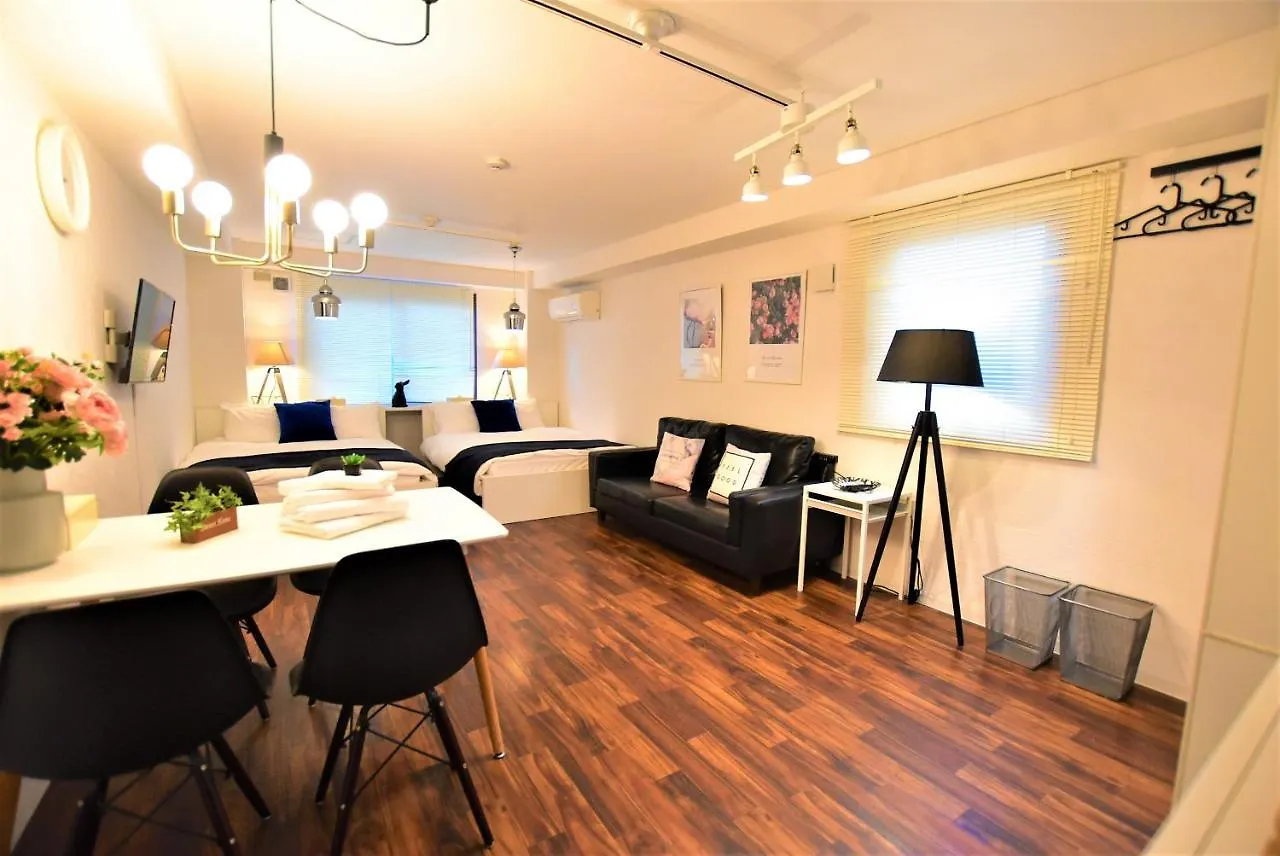 First Stop 黑門 28 館 Apartment Osaka Japan